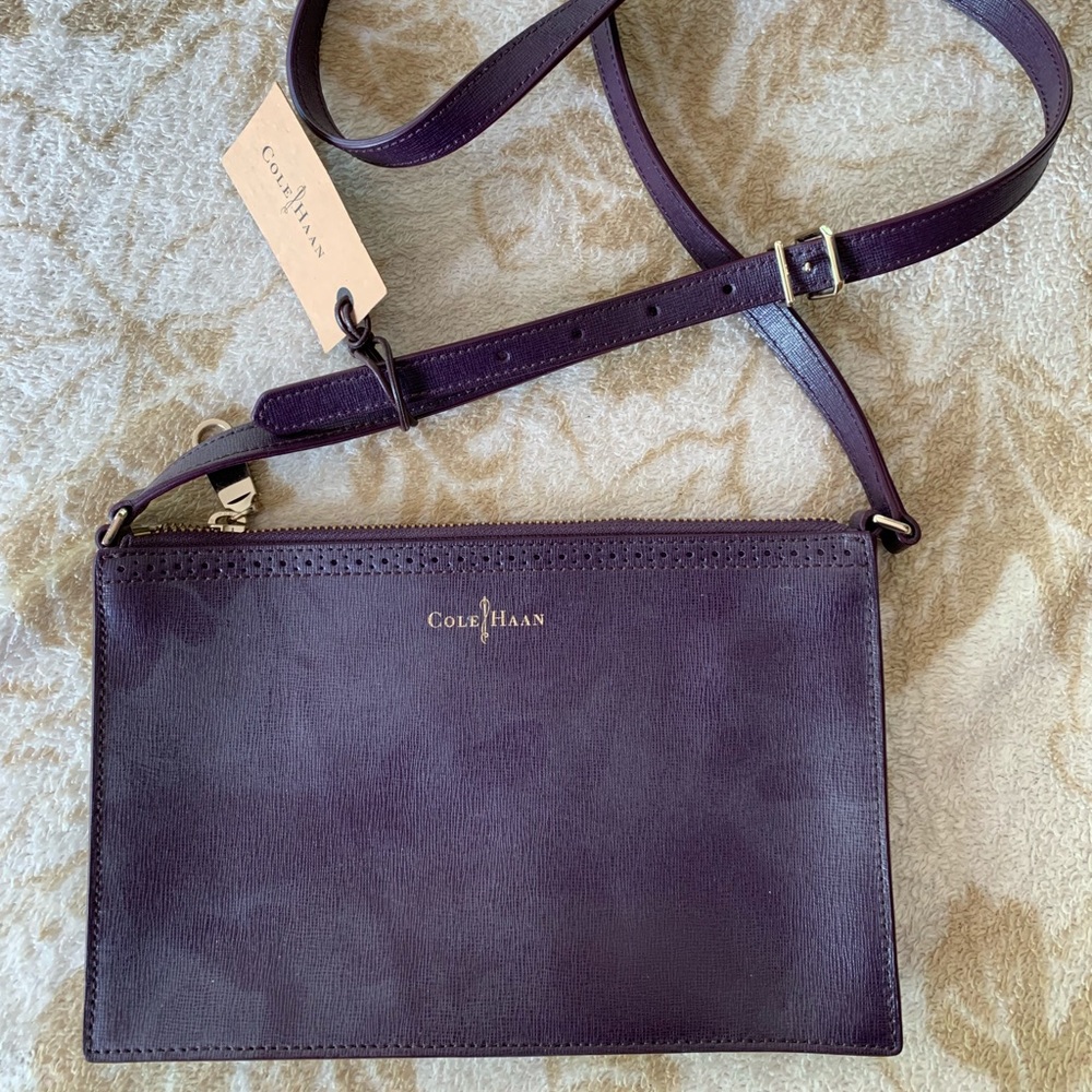 *NEW WITH TAGS* Cole Haan Gladstone E/W Swingpack
